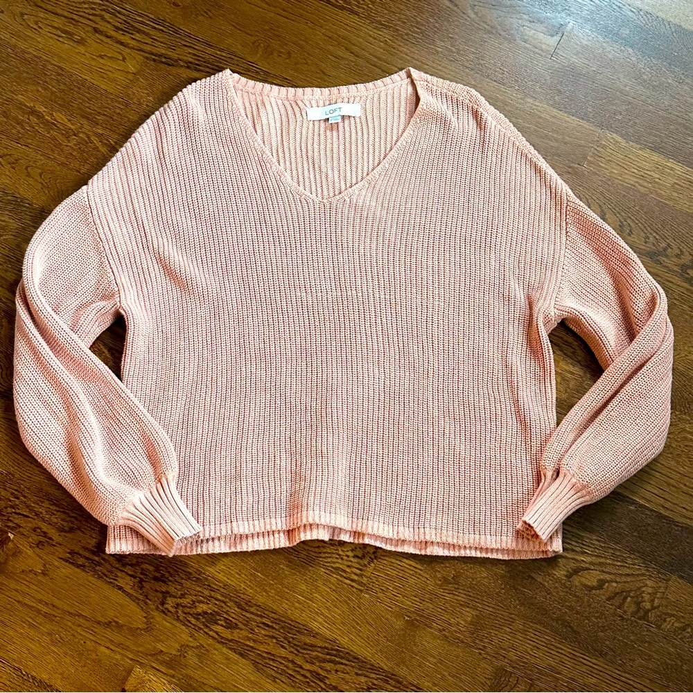 Ann Taylor LOFT Ribbed V-Neck Sweater in Light Pink - Size small
